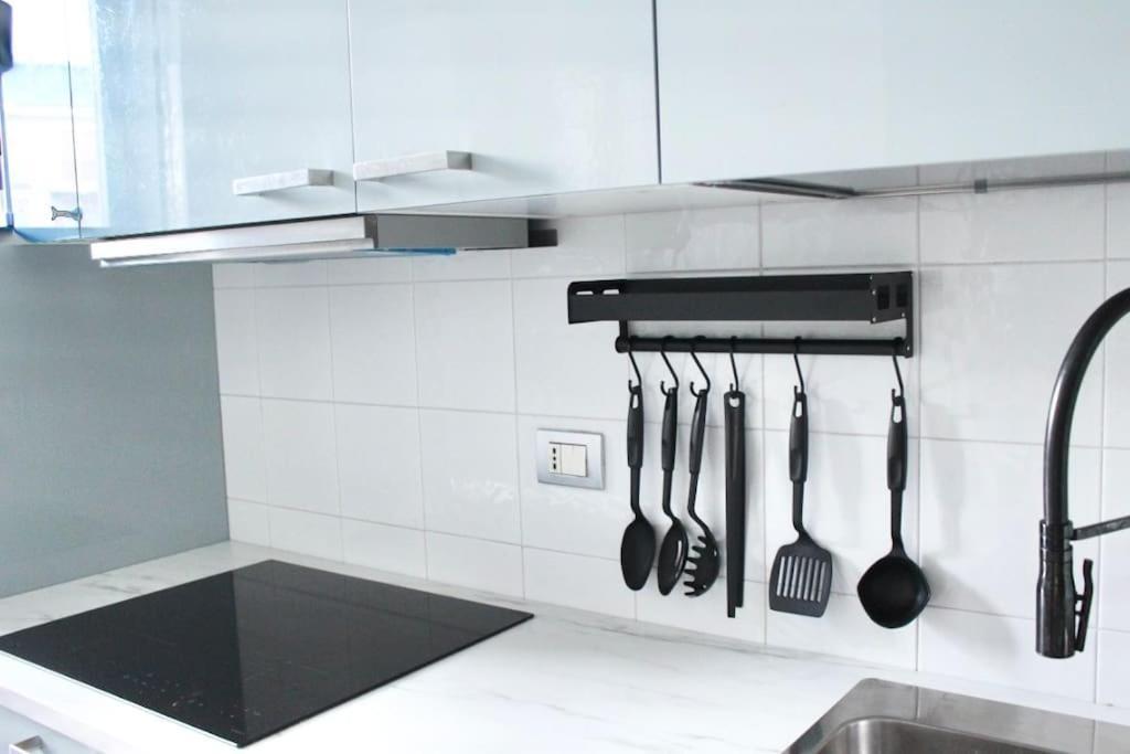 Luxury Apartment With View โกโม ภายนอก รูปภาพ